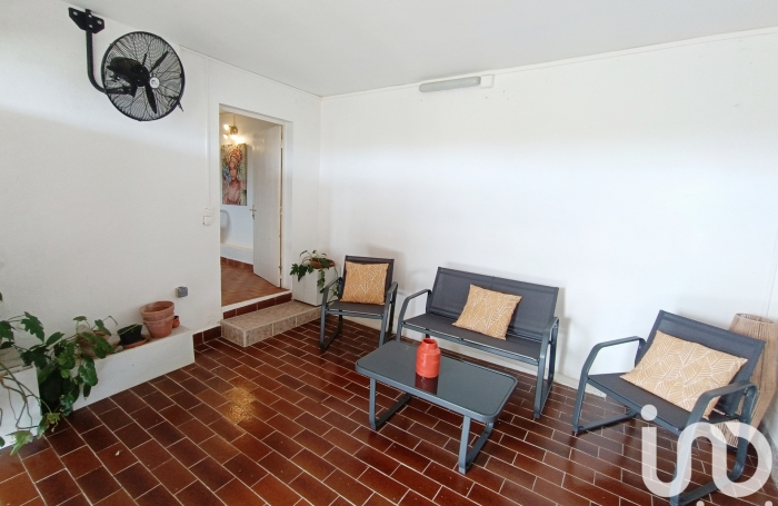 Vente Divers 161m&sup2; 6 pi&#232;ces Saint François