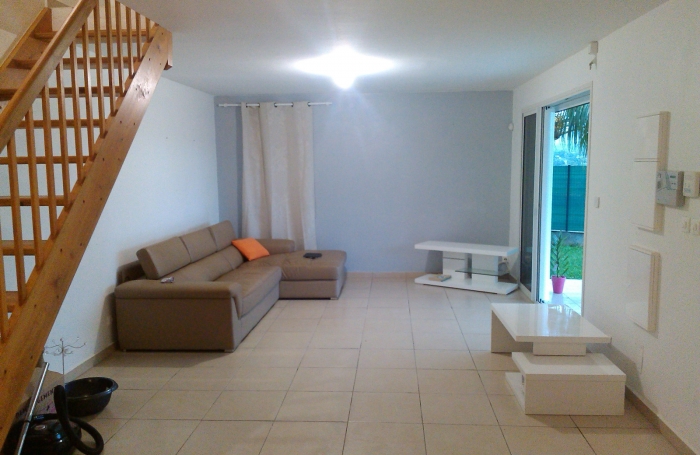 Villa T4 de 83 m2 avec jardin arboré