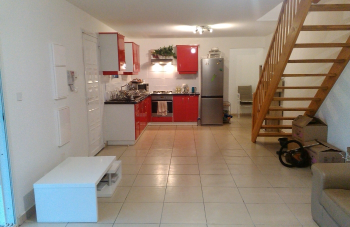 Villa T4 de 83 m2 avec jardin arboré