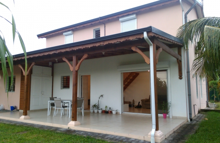 Villa T4 de 83 m2 avec jardin arboré