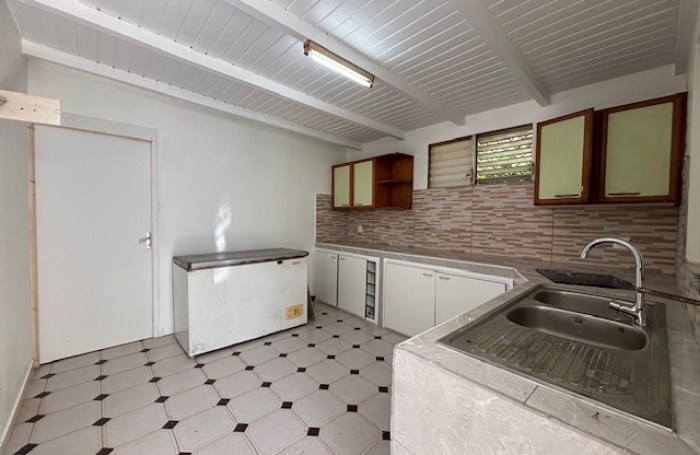 Maison de ville proche commodités - Agence LONGFORT IMMOBILIER