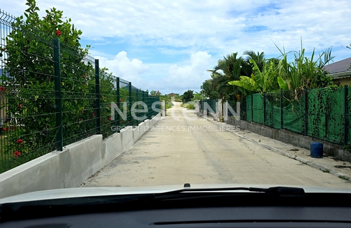 Vente Terrain 768m² Petit-Canal