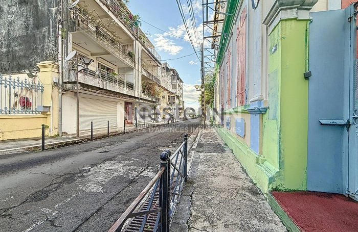 Vente Local commercial 132.29m² 9 pièces Pointe-à-Pitre