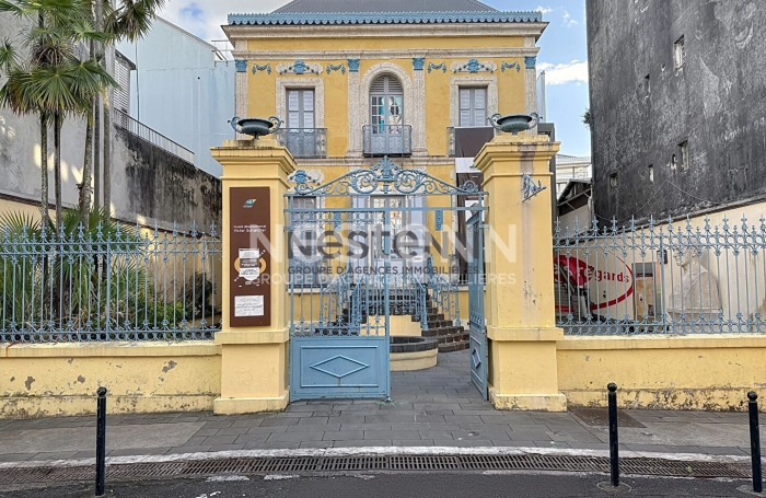 Vente Local commercial 132.29m² 9 pièces Pointe-à-Pitre