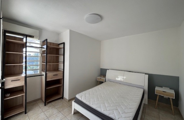 Superbe appartement 2 pièces avec grande loggia