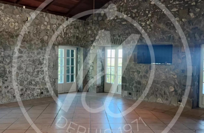 Location Maison 180m&sup2; 5 pi&#232;ces Vieux Fort