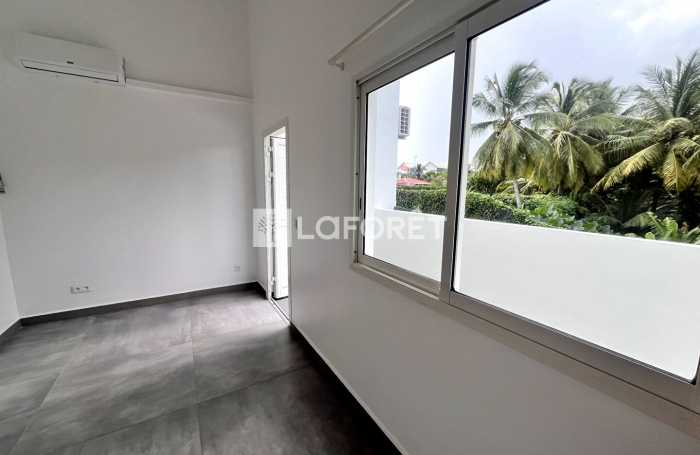 Location Maison 102.11m² 4 pièces Baie Mahault