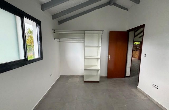 Location Appartement 47m&sup2; 3 pièces Sainte Anne