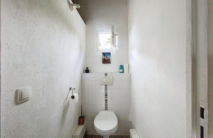 Location Maison 93.93m² 3 pièces Les Abymes