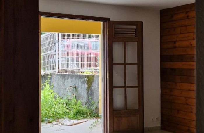 Location Maison 89.74m&sup2; 5 pi&#232;ces Gourbeyre