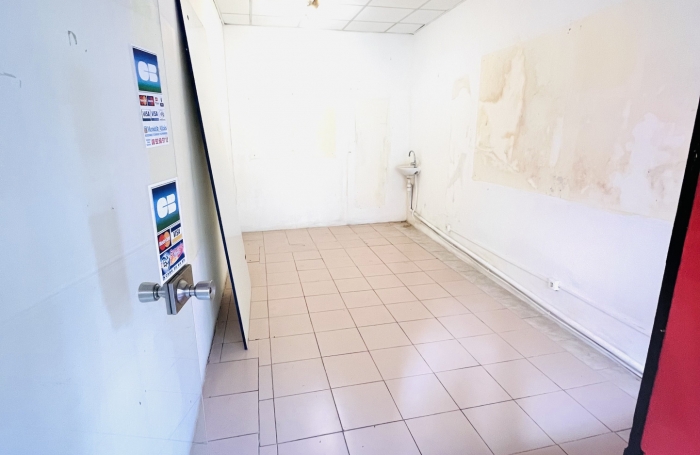 LOCAL COMMERCIAL EN CENTRE VILLE