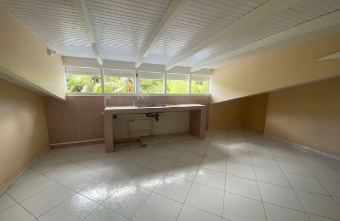 Location Appartement 40m&sup2; 2 pi&#232;ces Les Abymes