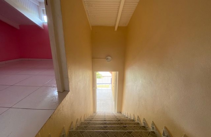 Location Appartement 40m&sup2; 2 pi&#232;ces Les Abymes