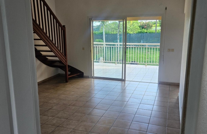 Vente Appartement 76.19m&sup2; 4 pi&#232;ces Petit-Bourg