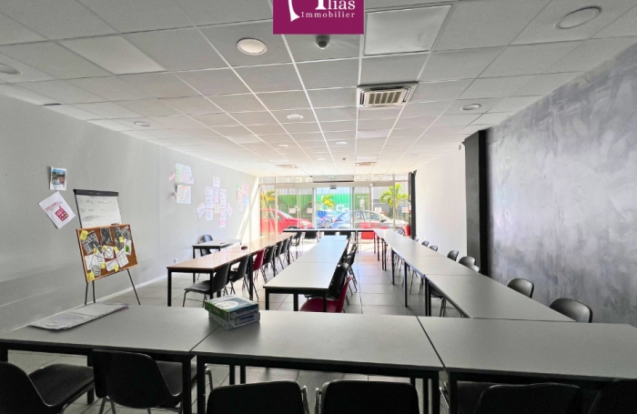 &Agrave; louer - Local commercial 97m2 - RDC - Colin - Petit-Bourg