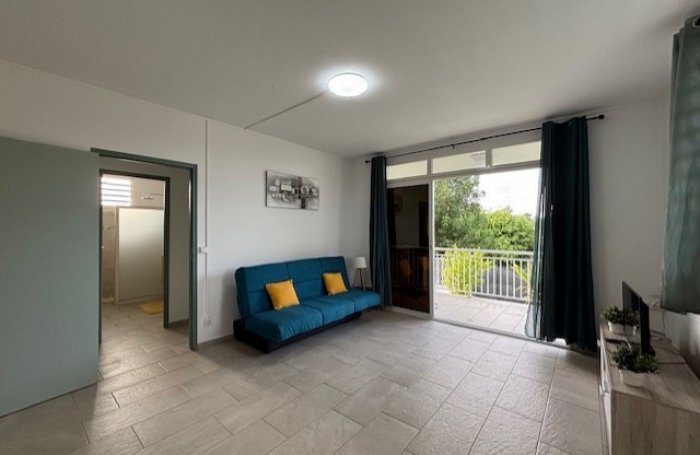 Maison individuelle trois pi&egrave;ces - LONGFORT IMMOBILIER