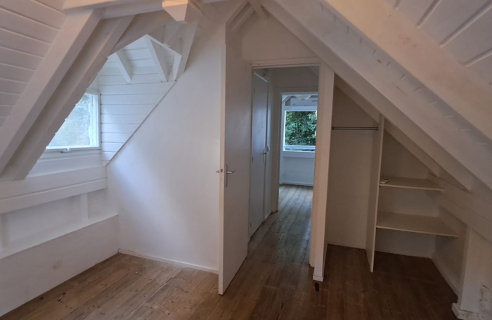 Charmante maison bois individuelle sans vis-&agrave;-vis &agrave; Bouillante (secteur Pigeon)