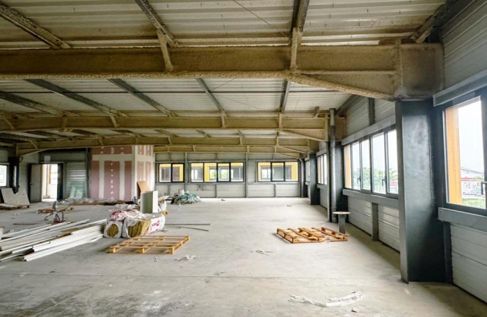 Location Local commercial 317m&sup2; 1 pièce Saint Fran&ccedil;ois