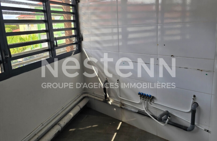 Location Local commercial 286m&sup2; Basse-Terre