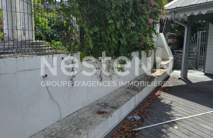 Location Local commercial 286m&sup2; Basse-Terre