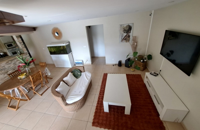 BELLE VILLA F5 MEUBLEE AVEC PISCINE