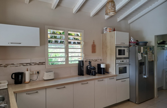 BELLE VILLA F5 MEUBLEE AVEC PISCINE