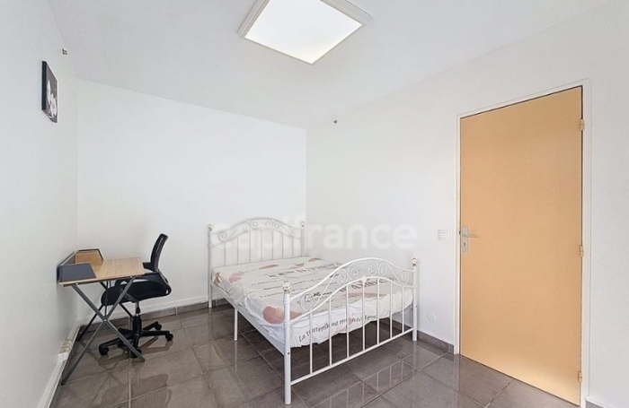 Vente Appartement 90m&sup2; 5 pièces Pointe-&agrave;-Pitre