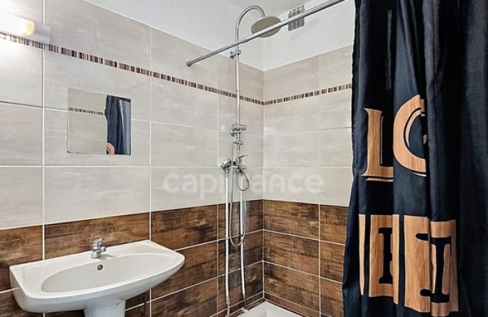 Vente Appartement 90m&sup2; 5 pièces Pointe-&agrave;-Pitre