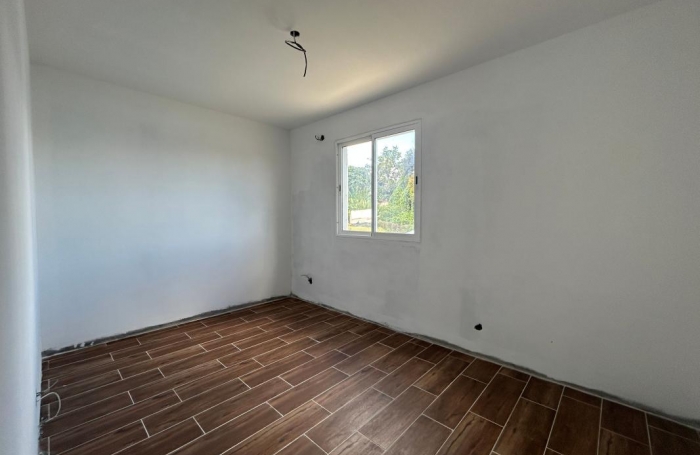 Vente Maison 66m&sup2; 4 pièces Petit-Bourg