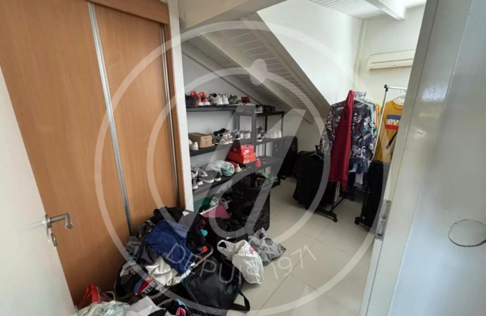 Vente Appartement 71.86m&sup2; 3 pièces Gosier