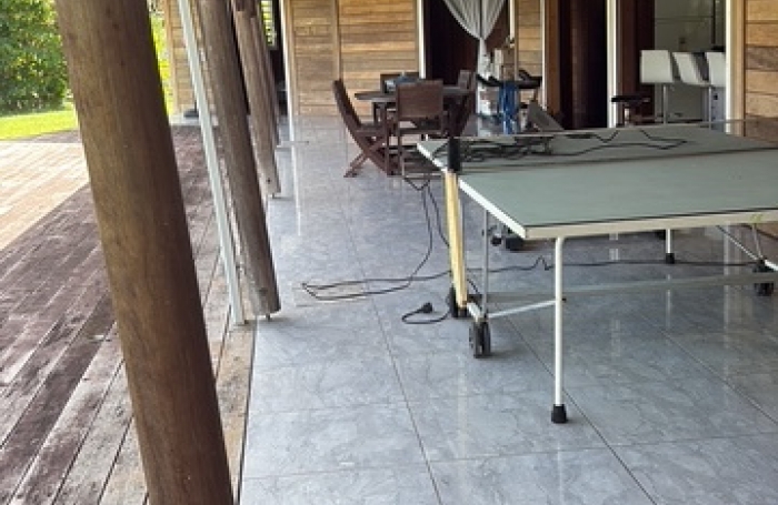 VILLA T5 AVEC PISCINE VUE MER SANS VIS AVIS