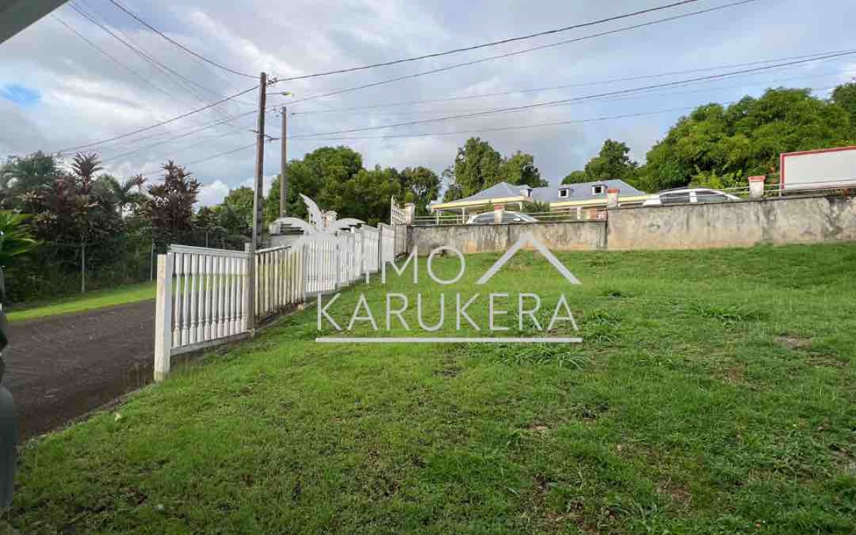 Bas de villa &agrave; Saint-Claude