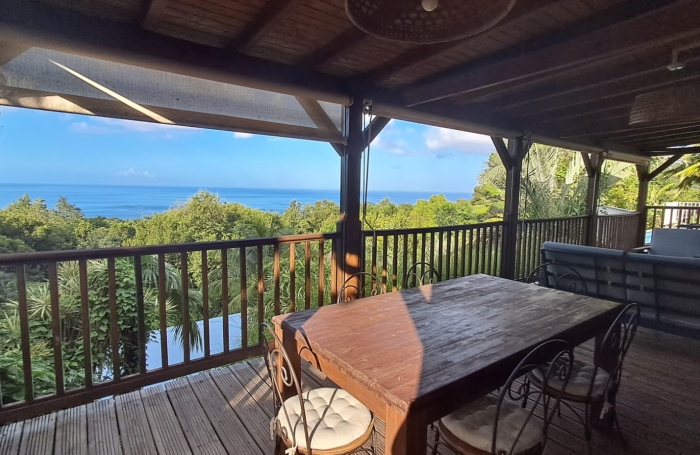 LOCATION-VILLA AVEC PISCINE BOUILLANTE- T5 VUE MER