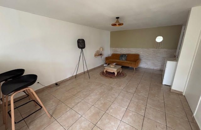 Location Appartement 43m&sup2; 2 pièces Sainte Anne