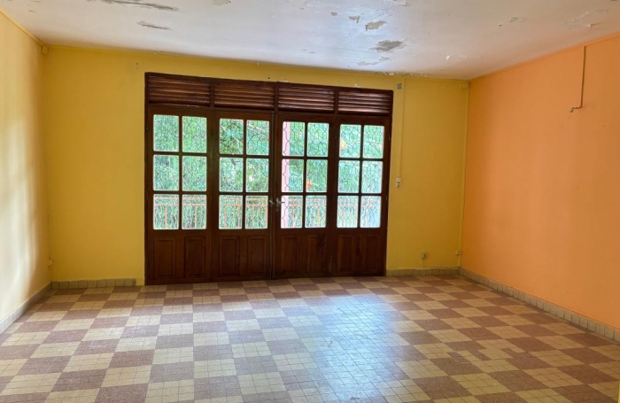 Vente Immeuble 169m&sup2; 6 pièces Basse-Terre