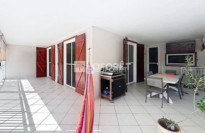 Vente Maison 340m&sup2; 13 pi&egrave;ces Anse-Bertrand