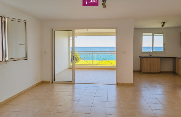 A LOUER - T3 RDC VUE MER - ROUJOL - 1300&euro;