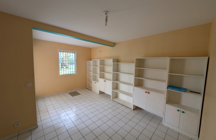 Appartement 4 pi&egrave;ces d'environ 61 m2 dans une r&eacute;sidence situ&eacute;e &agrave; Belle rivi&egrave;re SAINT ROSE