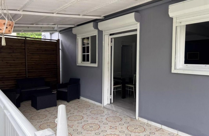 Vente Maison 247m&sup2; 8 pièces Lamentin