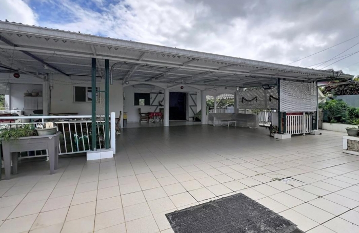 Vente Maison 247m&sup2; 8 pièces Lamentin