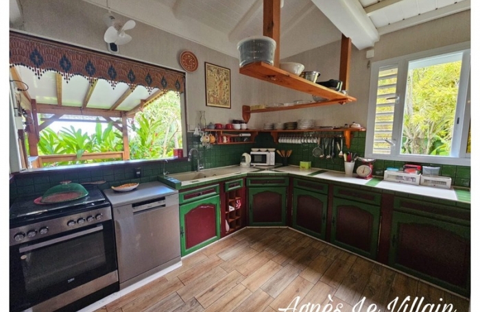 Vente Maison 234m&sup2; 12 pièces Bouillante