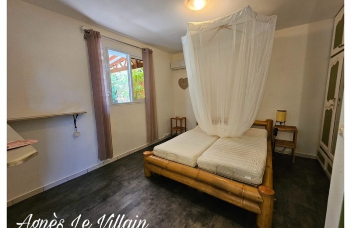 Vente Maison 234m&sup2; 12 pièces Bouillante