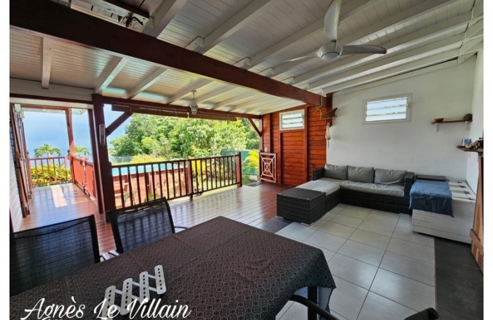 Vente Maison 83m&sup2; 4 pièces Bouillante