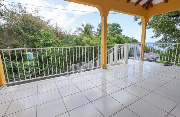 Location appartement T2 de 57 m2 calme et vue mer &agrave; POINTE NOIRE