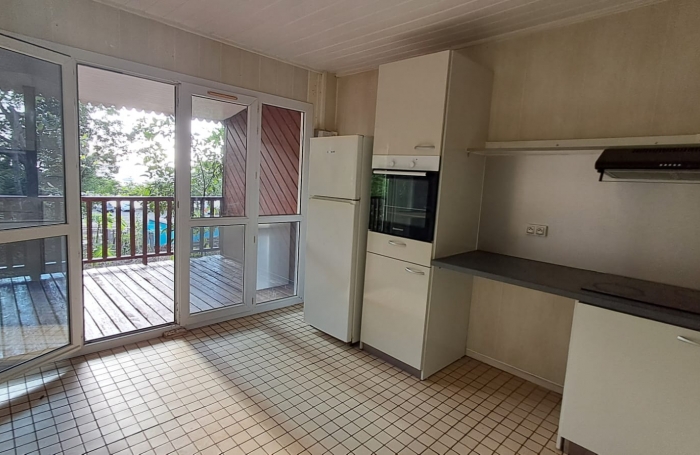 Bouillante, bungalow vue mer 2 chambres &agrave; deux pas de la plage