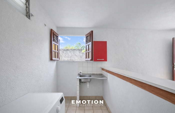 ENSEMBLE IMMOBILIER   2 MAISONS LOU&Eacute;ES   75,25 m2 BASSE-TERRE Nouveau mandat exclusif