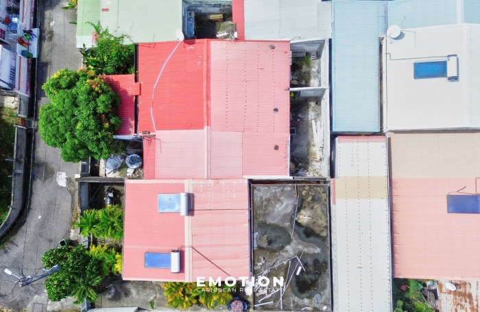 ENSEMBLE IMMOBILIER   2 MAISONS LOU&Eacute;ES   75,25 m2 BASSE-TERRE Nouveau mandat exclusif