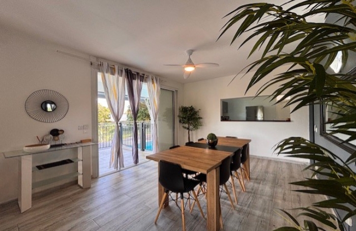 Six pi&egrave;ces avec piscine ! Avec votre agence Longfort Immobilier