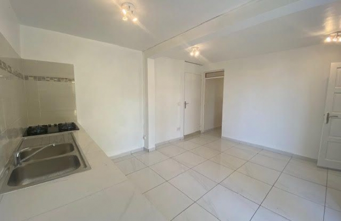Location Appartement 46m&sup2; 3 pièces Le Moule