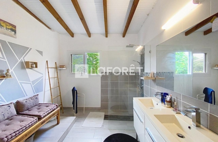 Location Maison 93.93m&sup2; 3 pi&egrave;ces Les Abymes